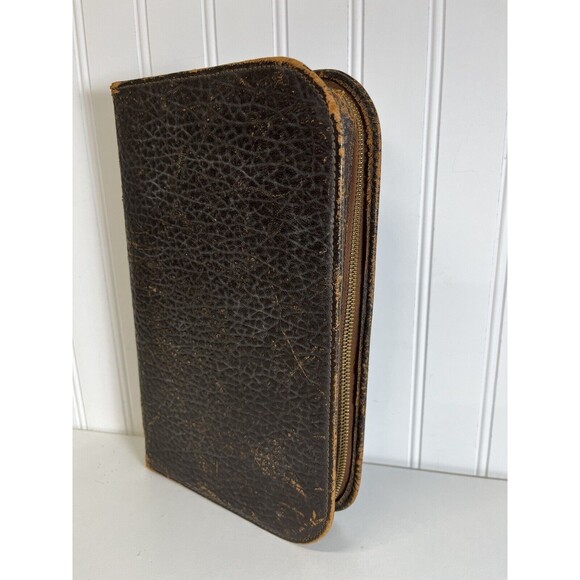 Vintage Mens Leather Travel Toiletry Kit. 8 Pieces Inc. Mirror w/Stand, Brushes - Picture 11 of 12